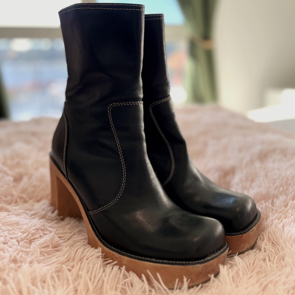 Vintage Steve Madden Platform Boots Wood Heel Size 9